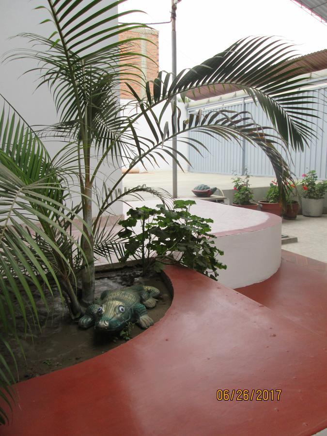 הואצ'ו Hostal Caprichos מראה חיצוני תמונה