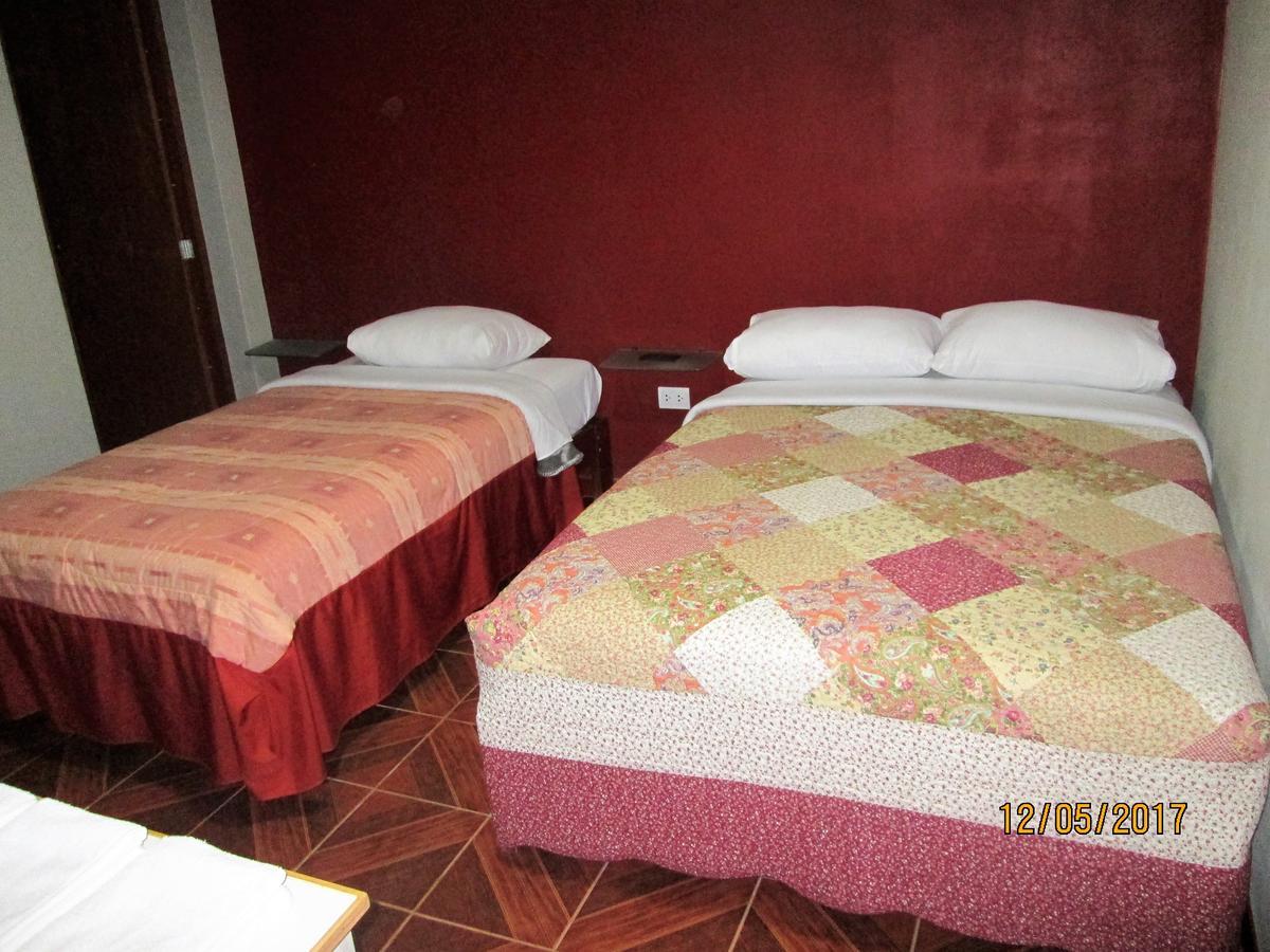 הואצ'ו Hostal Caprichos מראה חיצוני תמונה