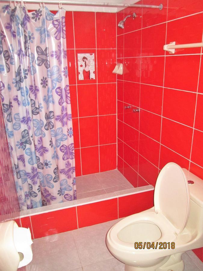 הואצ'ו Hostal Caprichos מראה חיצוני תמונה