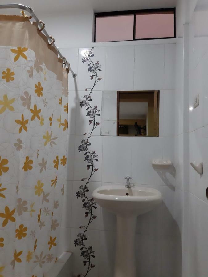 הואצ'ו Hostal Caprichos מראה חיצוני תמונה